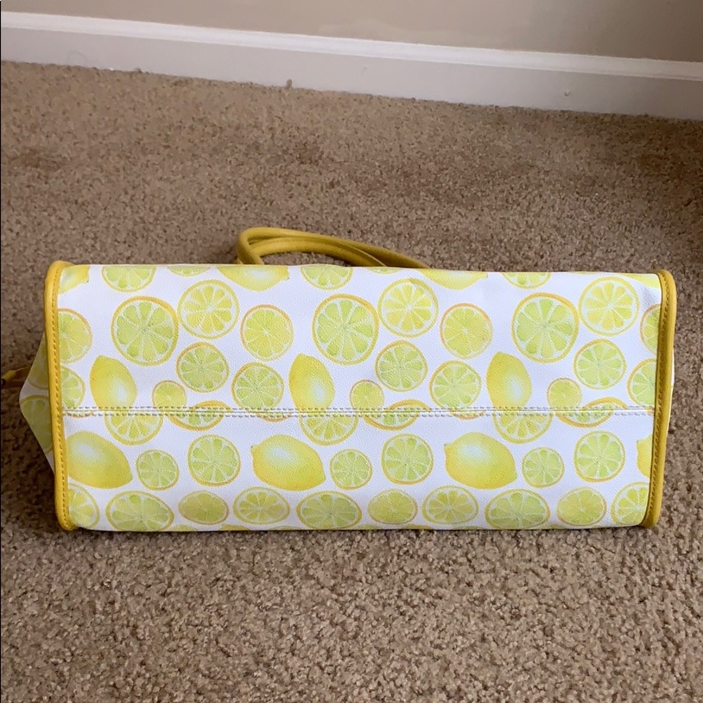Dooney and bourke - Picture 5 of 16